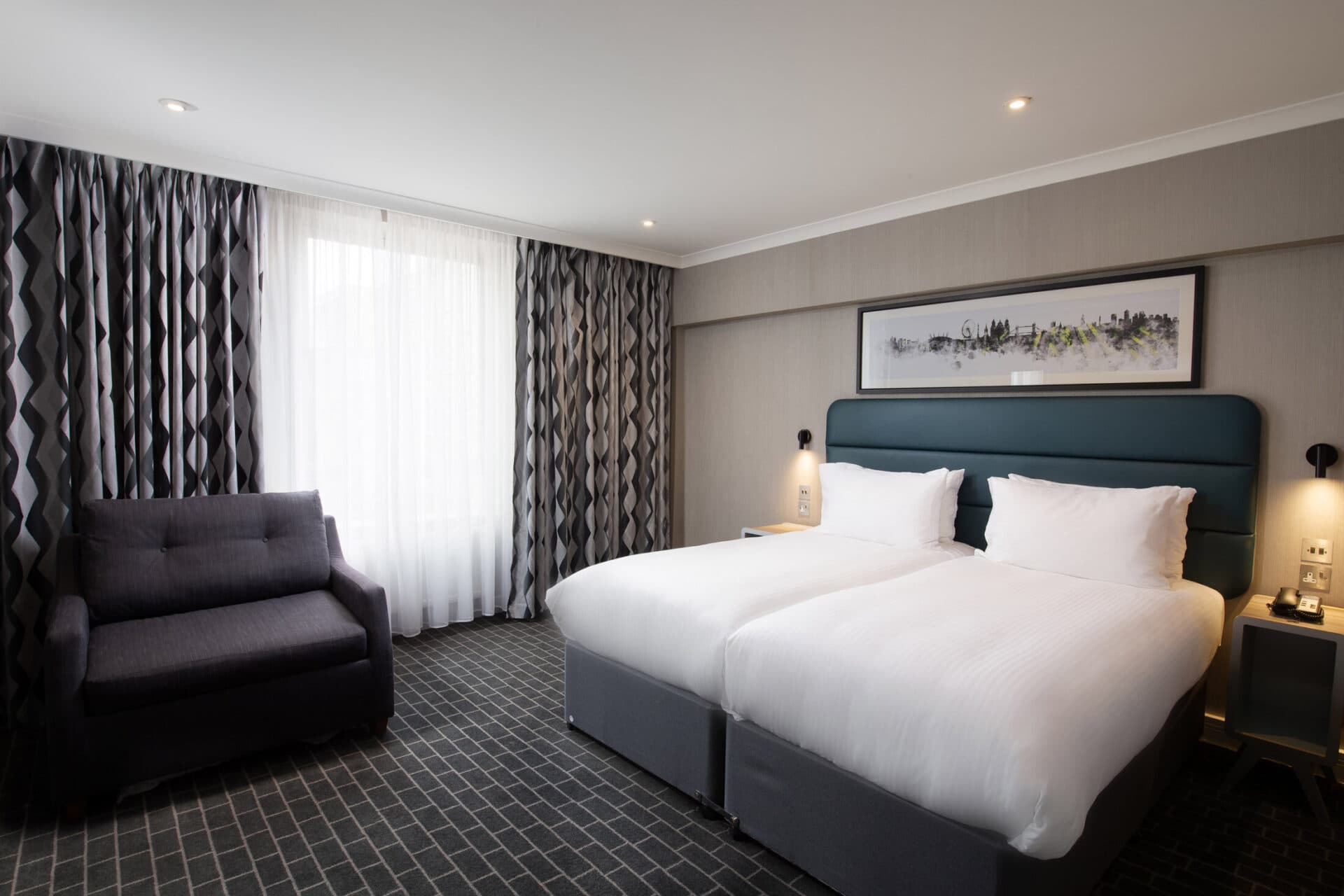 5% on Flights & Hotels